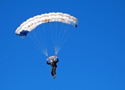 开云官网-掌控节奏的布克与辽宁队的得分压制，一场战术与意志的胜利