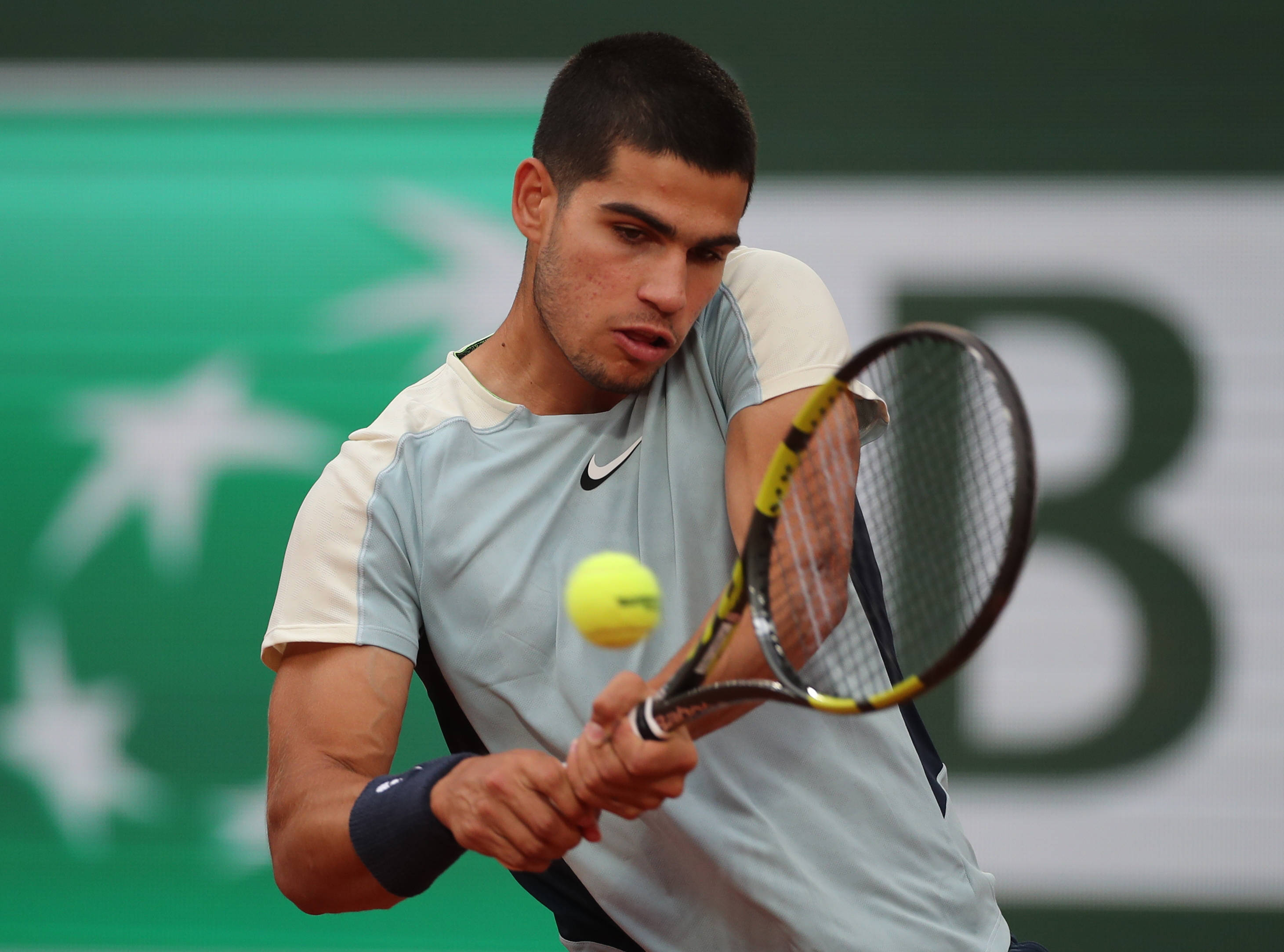 世界网球队强势法国网球队，阿尔卡拉斯送出助攻的简单介绍