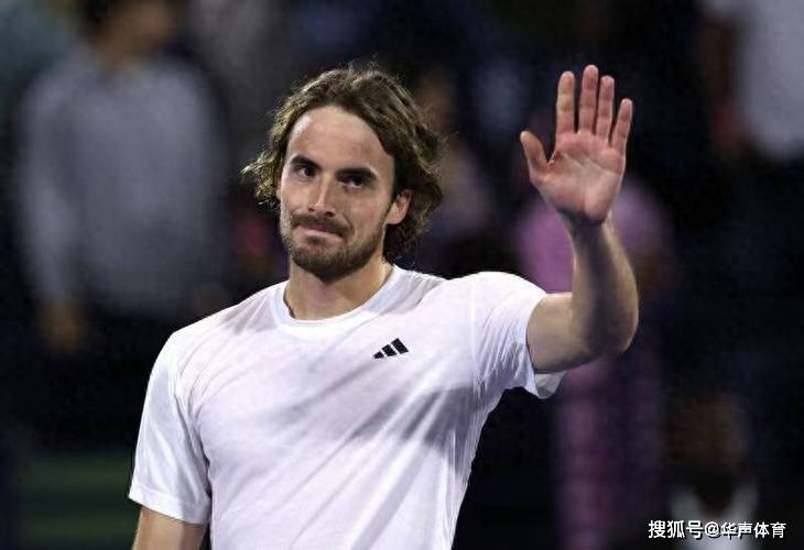 英国网球队鏖战美国网球队，西西帕斯关键制胜的简单介绍