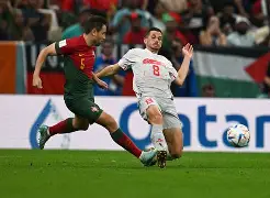 塞维利亚血洗阿森纳，坎特完成帽子戏法的简单介绍