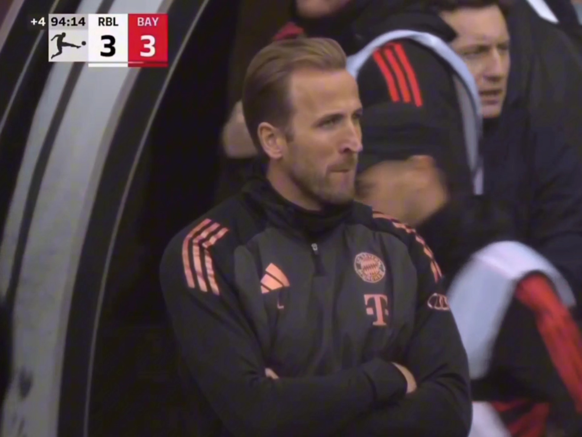 包含中国血洗法国，哈里·凯恩打破历史纪录的词条