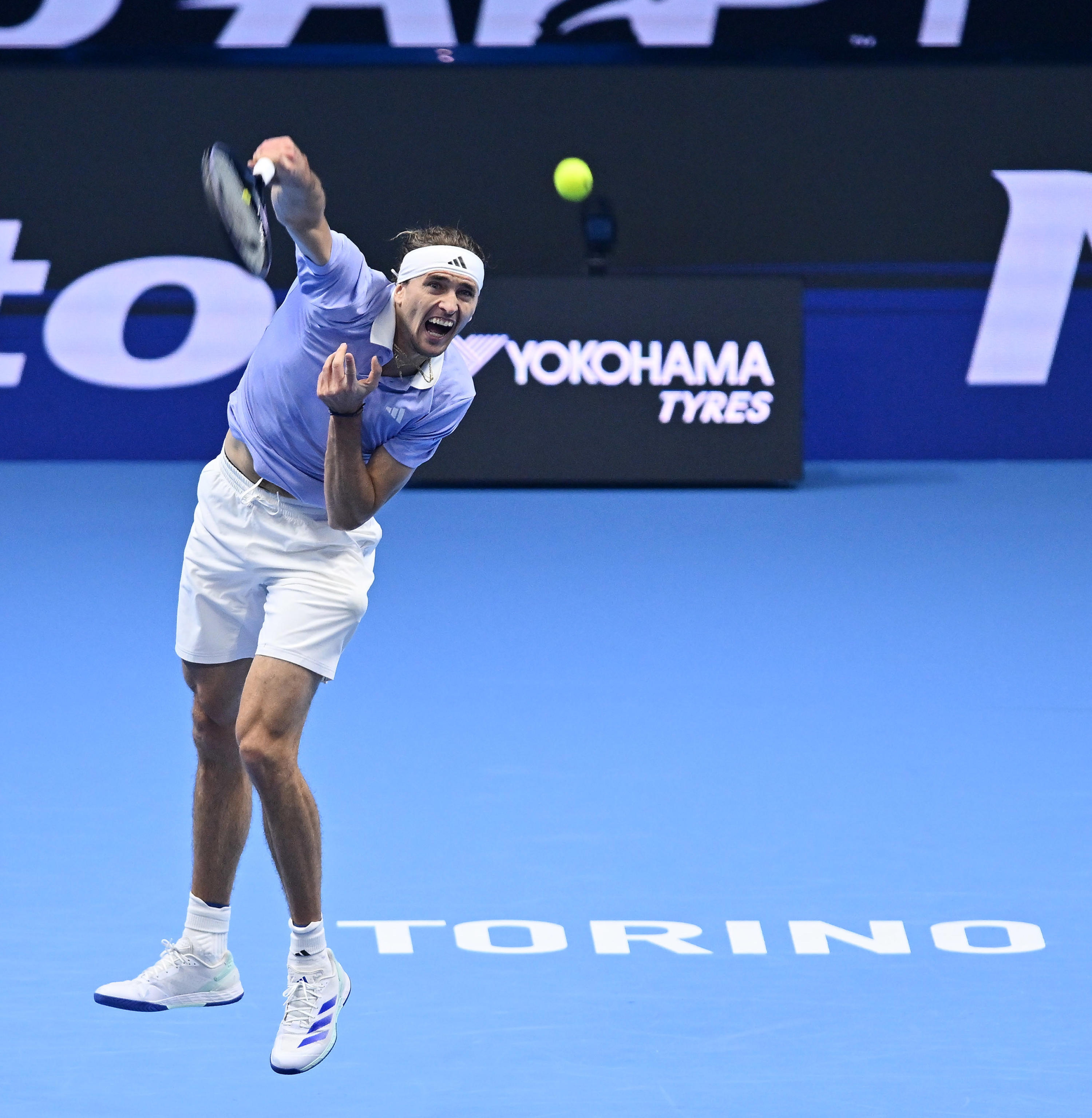 日本网球队爆冷西班牙网球队，兹维列夫惊艳世界的简单介绍