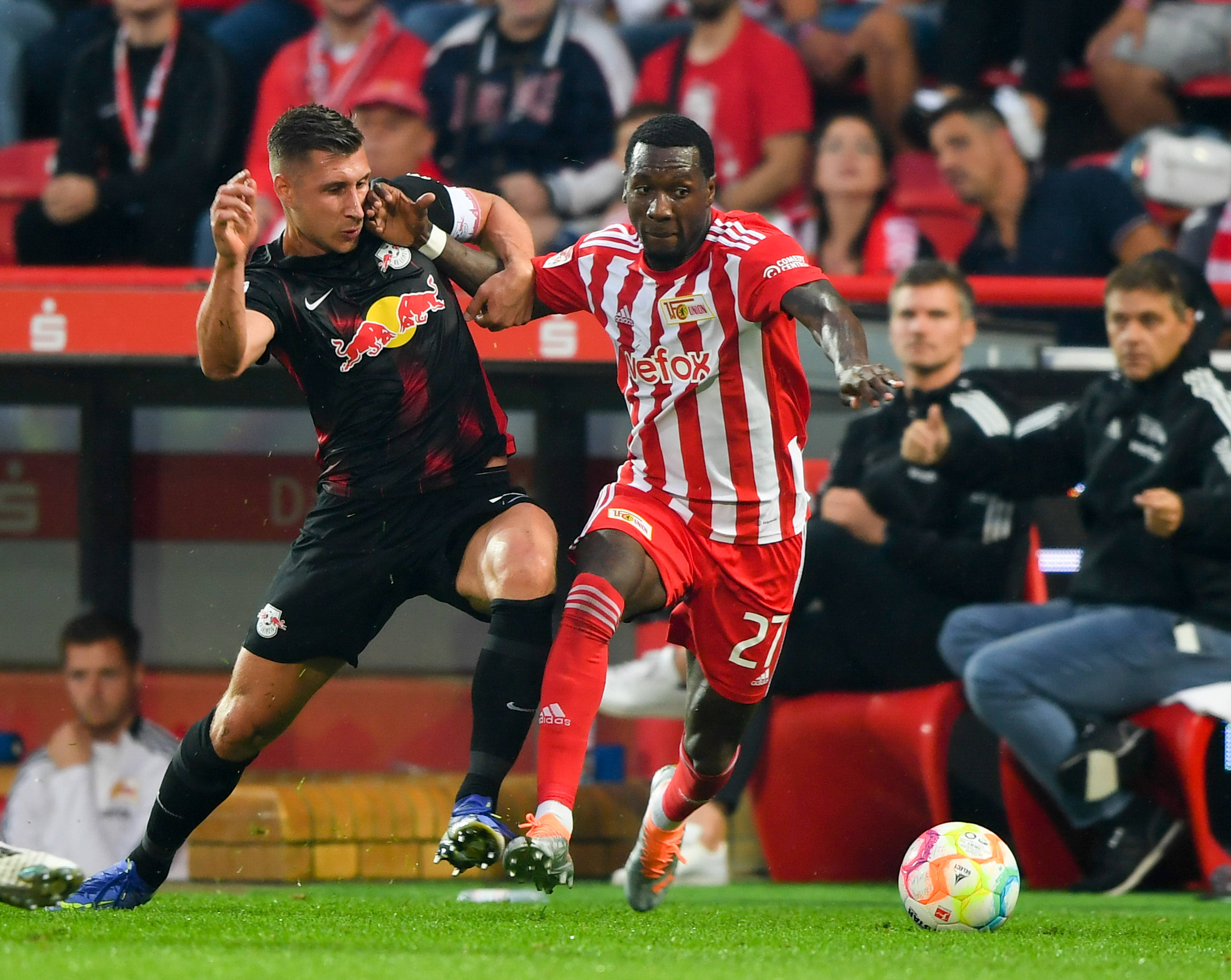 不败记录结束，门兴格拉德巴赫遗憾失利的简单介绍