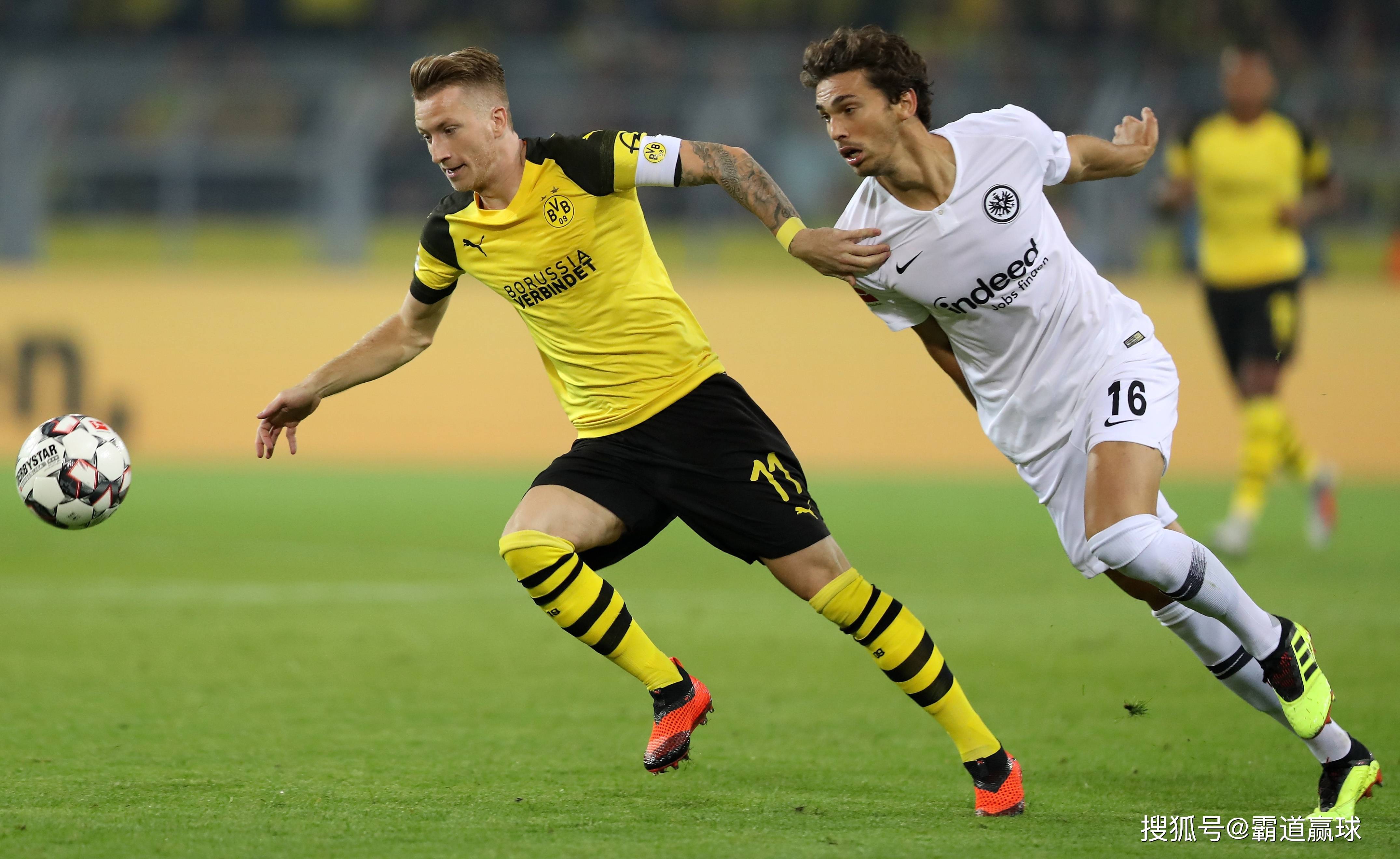 包含法兰克福主场取胜，全队士气高昂信心十足的词条