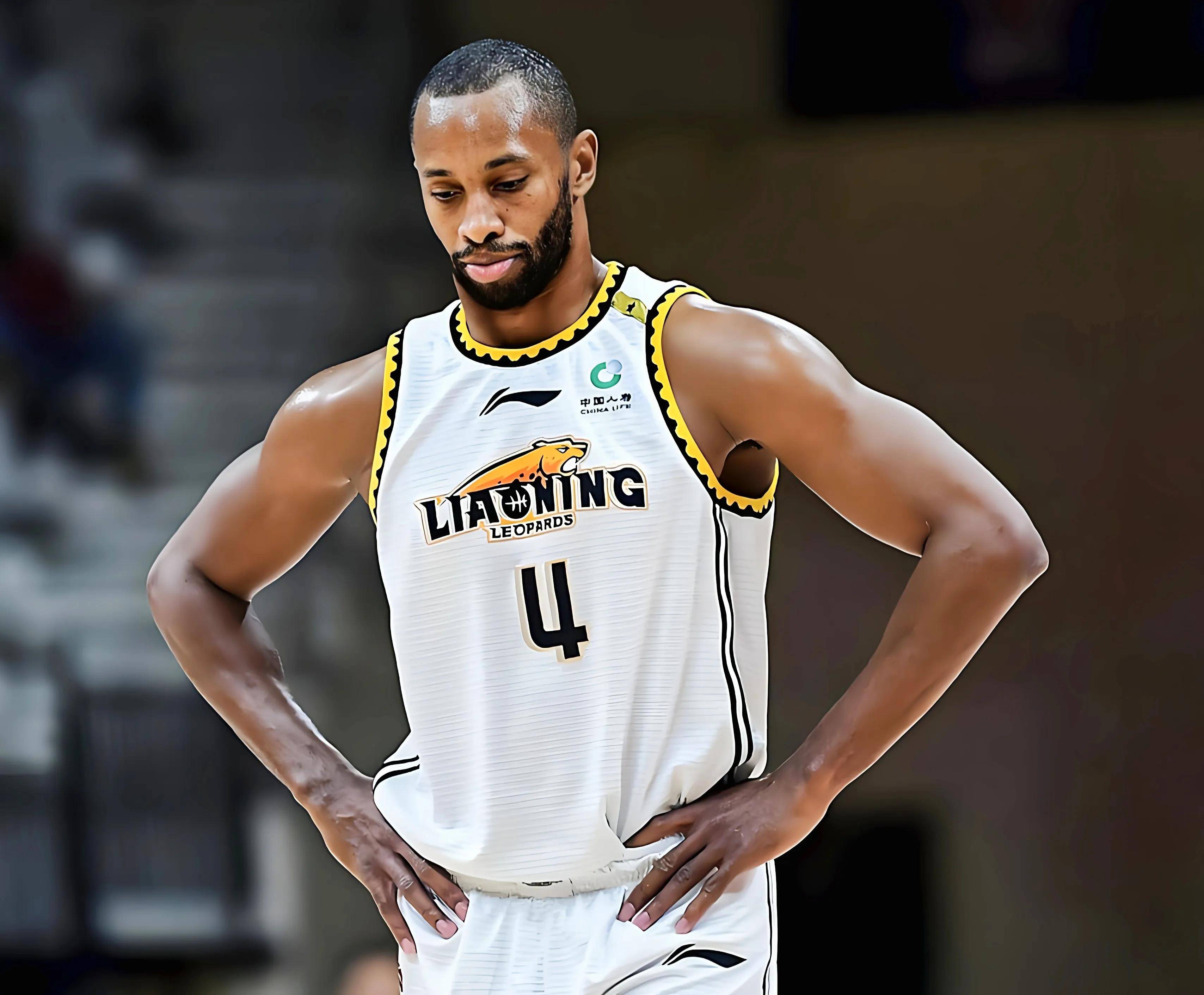 外援表现抢眼，对球队贡献巨大的简单介绍