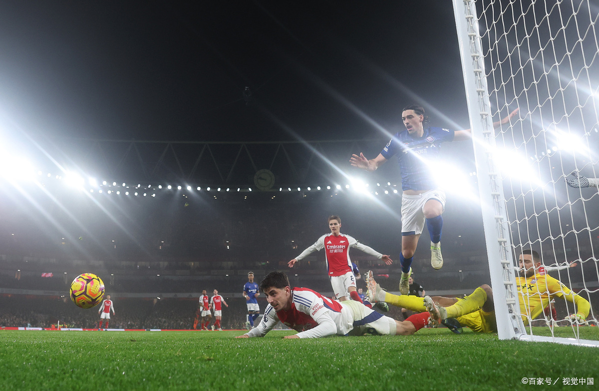 包含强劲的球队在冲刺胜利的道路上取得良好开端的词条