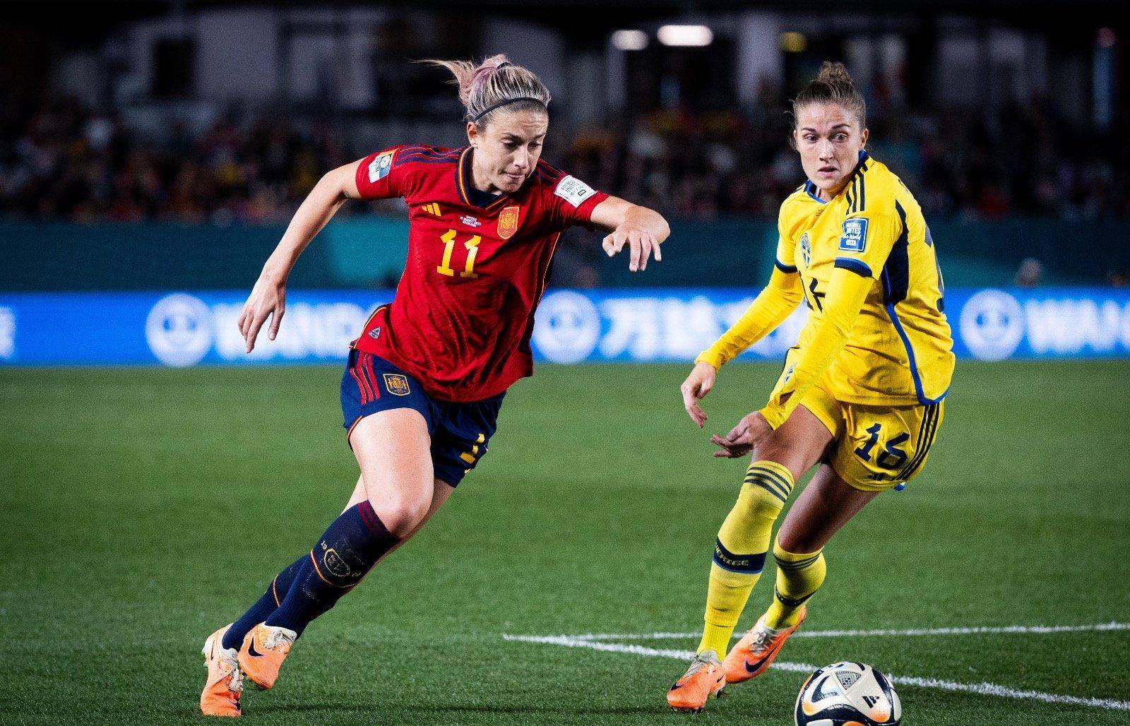 世界杯女子足球比赛激烈角逐展开的简单介绍