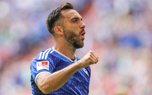 沙尔克04球员爆发集体冲突，主帅急忙稳定士气的简单介绍