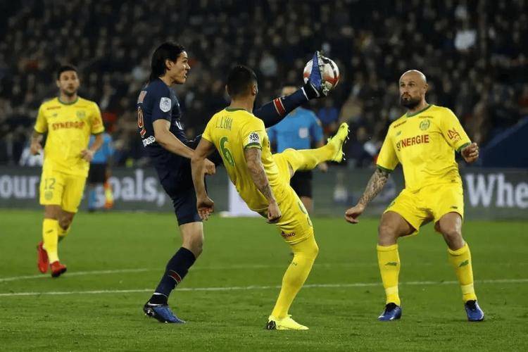 勒阿弗尔逼平对手，法甲保级形势艰难的简单介绍