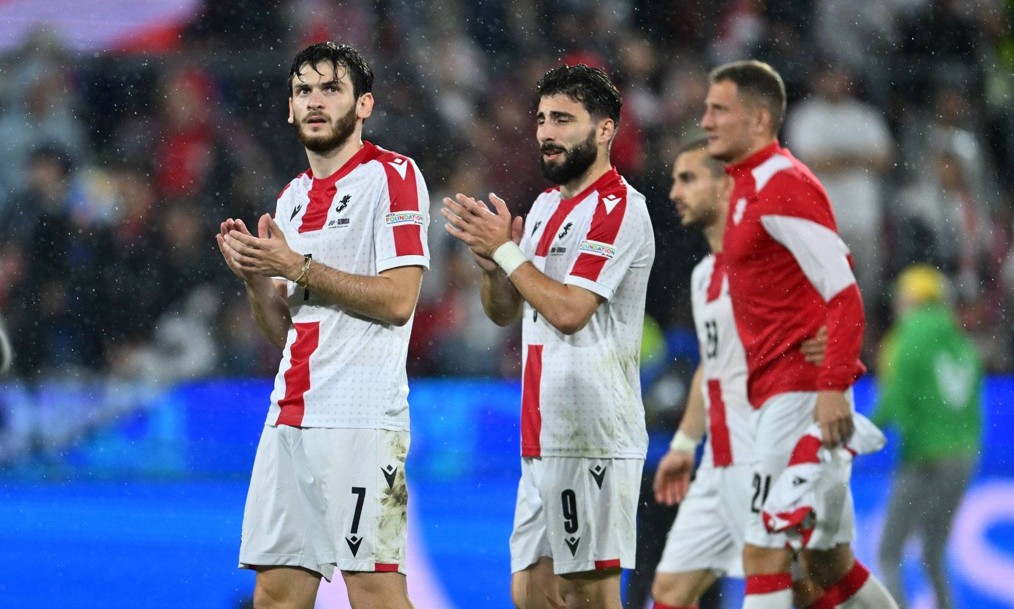 包含格鲁吉亚在场上展现出抢眼表现，取得胜利的词条