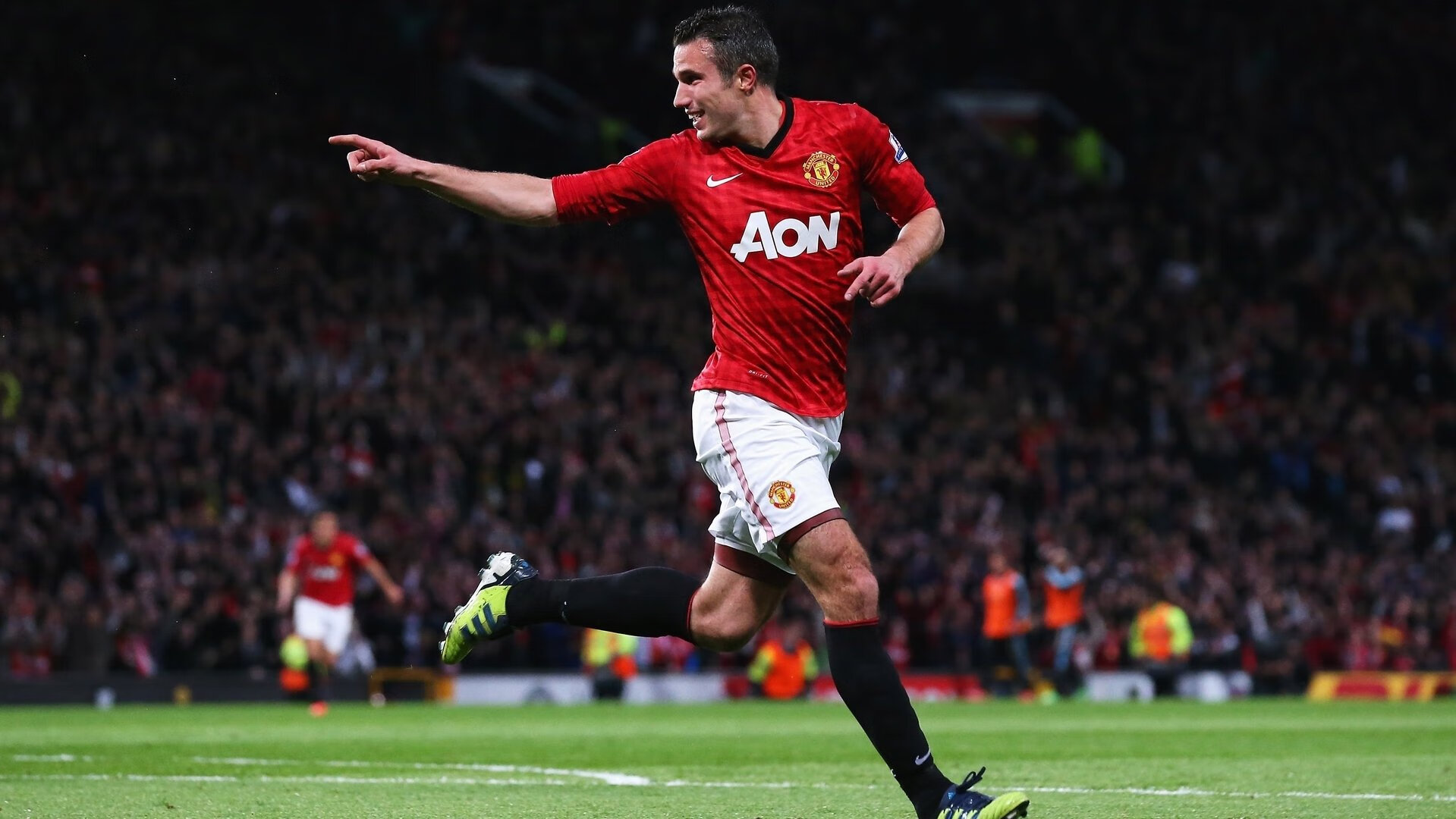 德甲争冠战焦点战，洪都拉斯强势拿下亚特兰大，足球世界的奇妙交错